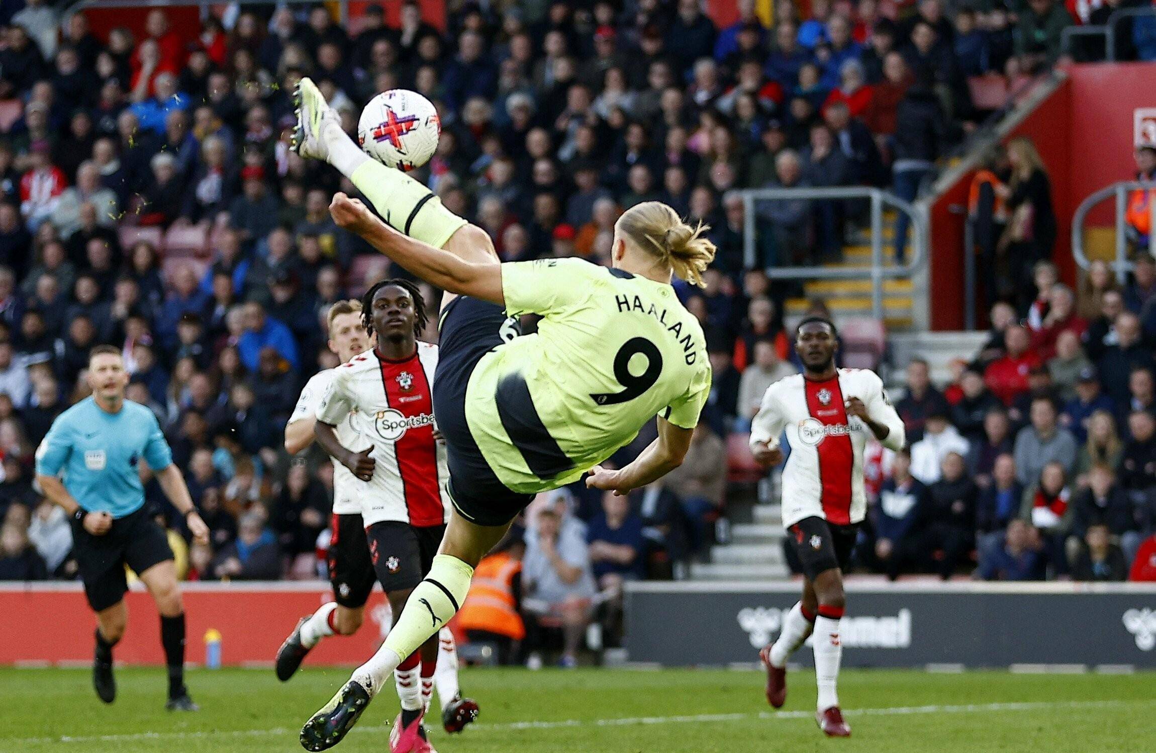 英雄联盟投注-赛地聚焦：法国杯转会期热度飙升，休斯敦火箭门线救险，气氛紧张，更衣室氛围转暖的简单介绍