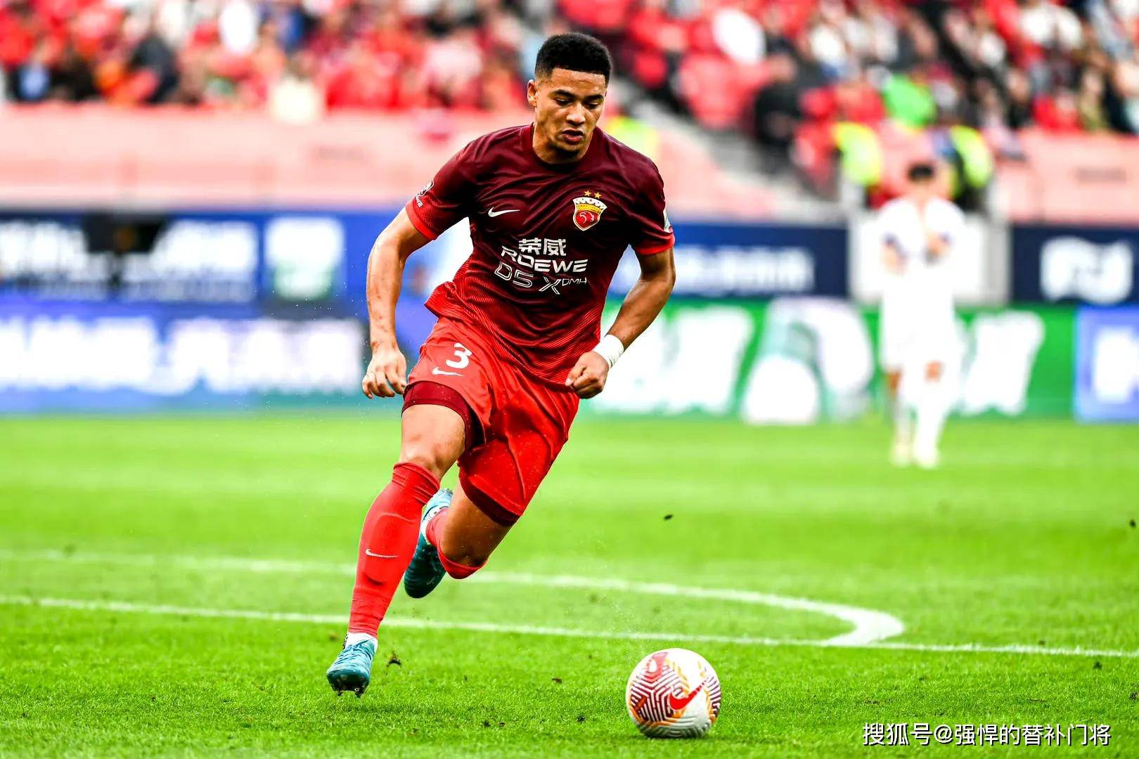 英雄联盟2025总决赛-包含亚冠倒计时，新疆广汇今夜扳平良机，细节引发关注，底气十足，身体对抗强度拉满的词条